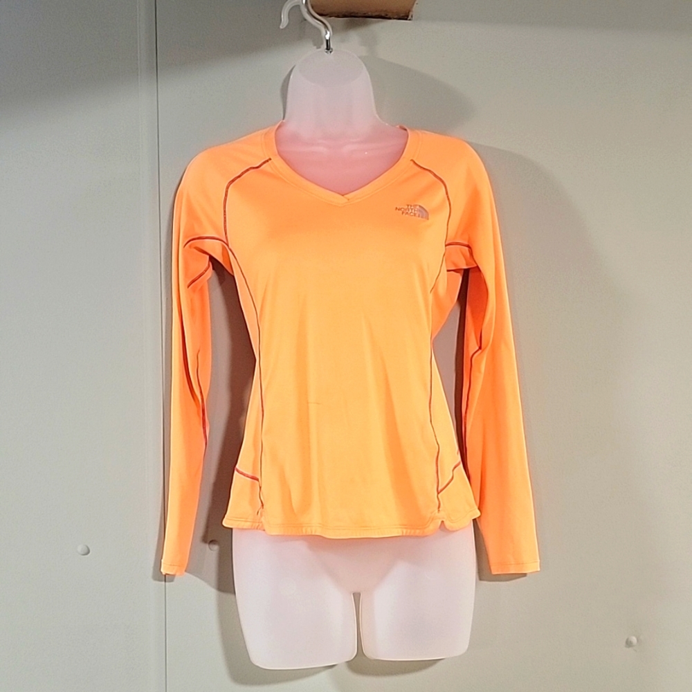 The north face flash dry pullover